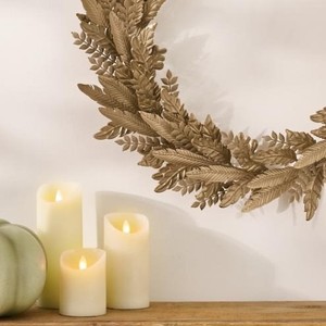 Guirlande murale de luxe en métal doré en forme de feuille de fougère, élégante guirlande artificielle en plumes pour Noël et la décoration intérieure européenne - Product Image 3
