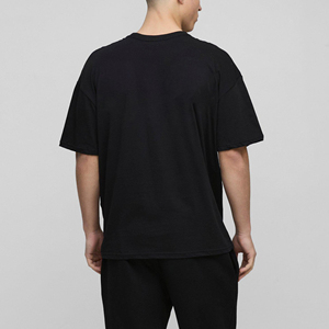 T-shirt en coton pour homme de haute qualité, coupe ample, poids lourd 180g, 100% coton, surdimensionné, noir uni, logo imprimé numérique personnalisé, col rond - Product Image 3