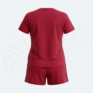 Conjunto Deportivo Rojo de 2 Piezas para Mujer, Camiseta de Manga Corta y Pantalones Cortos por Encima de la Rodilla, Cuello Redondo Estampado, Ropa Deportiva Transpirable de Poliéster - Product Image 2