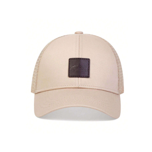 Gorra de camionero unisex de 6 paneles al por mayor con parche de cuero personalizado con ala curva y malla trasera cómoda para deportes al aire libre y viajes - Product Image 2