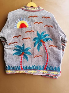 Veste Suzani pour femme avec broderie audacieuse motif Palmes et Soleil, style bohème folklorique, vêtement d'extérieur, manteau cousu artisanal, blazer chic bohème pour femme - Product Image 4