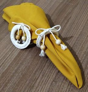 Anneau de serviette en macramé noué crème de qualité supérieure, fait main avec perles en bois, décoration de table bohème, porte-serviettes blanc pour mariage et fête - Product Image 2