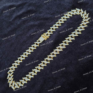 Collar de Diamantes de Plata con Incrustaciones de Diamantes, Collar de Eslabones en Zig Zag, Collar de Diamantes de Moissanita con Corte Redondo y Micropavé para Unisex - Product Image 3