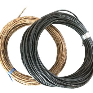 Parece ser un rollo de alambre natural de gutapercha, también conocido como alambre para cortar parabrisas, o alambre para cortar vidrio automotriz. - Product Image 3