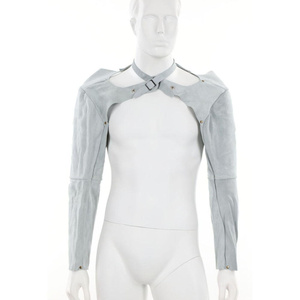 JNM Safety Mangas de soldadura de cuero vacuno de primera calidad con correa ajustable para el cuello, nivel de corte ANSI/ISEA 2, resistentes al calor, con orificio para el pulgar - Product Image 1