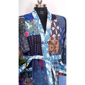 Kimono corto para mujer, el más vendido, hecho a mano, de seda Kantha, estilo vintage, para el invierno, para dormir. - Product Image 4