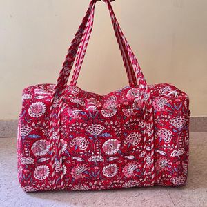Elegante Bolso de Viaje Acolchado Grande, Espacioso y Ligero de Algodón Suave, Bolso Tote para Mujer, para Vacaciones, Negocios y Uso Diario - Product Image 3