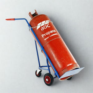 Chariot à roulettes robuste pour bouteilles de gaz propane GPL, pour une manipulation et un transport industriels sécurisés - Product Image 3