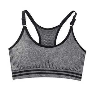 Soutien-gorge de sport sexy rayé pour femme avec bretelles croisées |   Haut de sport doux pour la peau - Product Image 3