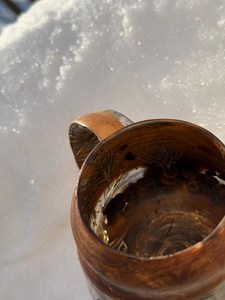 Tasse à expresso artisanale unique en son genre, tasse en bois gravée à la main, tasse personnalisée en forme de baril, tasse à café ou à thé vintage - Product Image 3