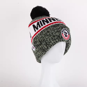 Gorro de Punto Unisex para Adultos, Hecho en Pakistán, para Hockey en Línea, con Pompón, Casual, para Invierno, Gris, Negro, Rojo, con Logotipo Bordado - Product Image 1