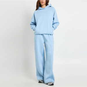 Nuevos Conjuntos Deportivos de Invierno de Alta Calidad con Capucha y Manga Larga para Mujer, Conjuntos Deportivos de 2 Piezas Personalizados de Venta Caliente - Product Image 1