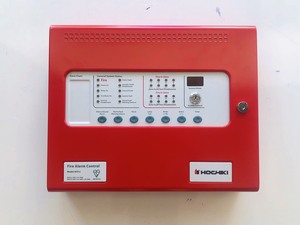 Panneau de commande d'alarme incendie conventionnel HOCHIKI HCV-8 à 8 zones pour systèmes de détection d'incendie commerciaux - Product Image 2