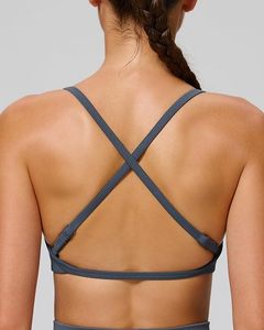 Soutien-gorge de sport pour femme, couleur unie, col en V, bretelles spaghetti, maintien moyen, respirant, séchage rapide, sans coutures, pour yoga et fitness - Product Image 2