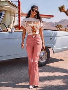 Jean bootcut rose pour femme, coupe droite, longueur genou, taille mi-haute, denim peint à la main, délavage clair vintage - Product Image 1