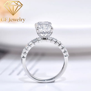 Ensemble de bagues de mariée en or blanc 14 carats avec diamant de laboratoire taille radiant, alliance éternité assortie, bijoux de fiançailles empilables IGI - Product Image 3