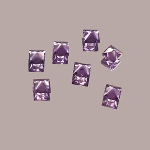 Saphir violet de laboratoire 5 mm, taille carrée, facetté, calibré, pierre précieuse lâche certifiée pour la fabrication de bijoux, fournisseur en gros - Product Image 3