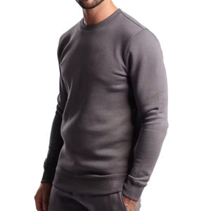 เสื้อสเวตเชิ้ตคอกลมผ้าฟลีซโพลีเอสเตอร์พิมพ์ลายแบบกำหนดเองพร้อมกางเกงจ็อกเกอร์เข้าชุด ชุดออกกำลังกาย 2 ชิ้น ลดราคาเมื่อสั่งซื้อจำนวนมาก - Product Image 3