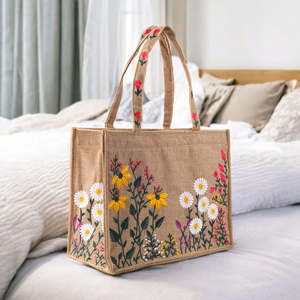 Bolsa de Yute Biodegradable para Empaque, Ideal para Marca Corporativa y Ferias Comerciales - Product Image 1