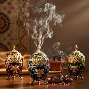 Quemador de Incienso Clásico de Latón con Tapa, Tradicional Pooja Dhoop Dani para Exportación Global, Decoración para Restaurantes, Hoteles y Hogares - Product Image 1