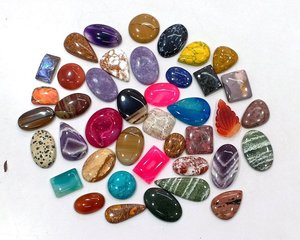 Pierres précieuses naturelles polies de forme ovale, couleurs assorties, pierres à jeu de couleurs et à feu pour la fabrication de bijoux - Product Image 4