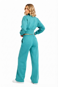 Conjunto de chándal de forro polar grueso para mujer, color verde azulado, con chaqueta corta con cuello alto y cremallera, y pantalón de pierna ancha, ropa deportiva personalizada al por mayor, ¡superventas! - Product Image 3