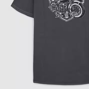 เสื้อยืดแขนสั้นสีเทาเข้มสำหรับผู้ชาย พิมพ์ลายโลโก้ด้านหน้า ทรงลำลอง ผ้าคอตตอนเจอร์ซีย์ คอกลม - Product Image 3