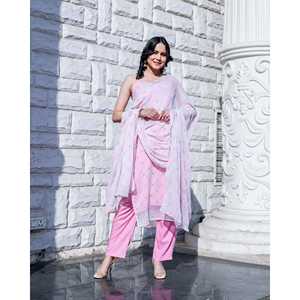 Ensemble de costume en mousseline de soie rose XS élégant et respirant pour femmes Anaya - Product Image 1