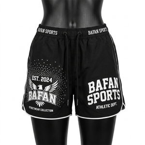 Shorts de baño de poliéster de lujo para mujer, de secado rápido, transpirables, en negro y blanco, con cintura elástica y logo impreso. - Product Image 4