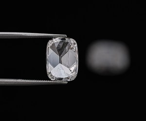 Par de diamantes cultivados en laboratorio certificados por IGI, talla Old Mine y talla Cushion alargada, color elegante E - Product Image 4