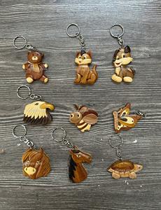 Porte-clés en bois artisanal, anneau vintage, fabriqué au Vietnam, pour cadeau de Noël et souvenir, prix avantageux - Product Image 4