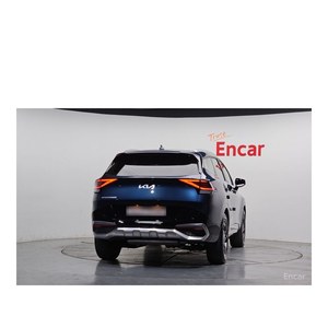 Kia Sportage 2022, 1.6 Turbo Gasolina, 2WD, con Cámara Trasera, Asientos de Cuero, Volante a la Izquierda - 33,692 km - Product Image 4