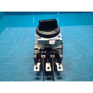 Interruptor de Circuito en Caja Moldeada LS ELECTRIC Metasol ABN403C ABN403c-3P-350A, Usado como Está, Piezas de Equipos Semiconductores Legacy - Product Image 1