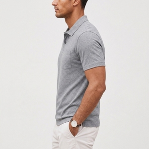 Polo cómodo para hombre, confeccionado con tela de primera calidad que ofrece flexibilidad, durabilidad y un estilo atemporal para actividades deportivas. - Product Image 3