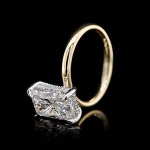 ผู้จัดจำหน่ายเครื่องประดับดีไซน์เนอร์ VVS DIAM แหวนมอสซาไนต์ทอง 14K ทรงเรเดียนท์คัท ประดับเพชรแบบซ่อนด้วยลวดลายพาเว่  ฐานสี่กรงเล็บ  แหวนที่ได้รับการรับรอง - Product Image 4