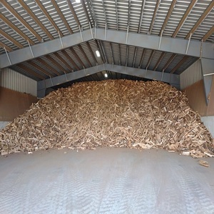 Leña de madera dura de alta calidad, seca en horno, bloques de roble, haya, fresno, pino y abedul de fácil combustión en venta - Product Image 2