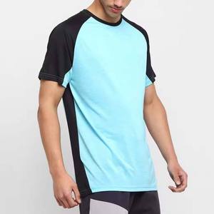 Camiseta de Cuello Redondo para Hombre, Color Azul Claro y Negro, Corte Regular, Color Sólido, Informal, Tejida, de Secado Rápido, 100% Poliéster - Product Image 2