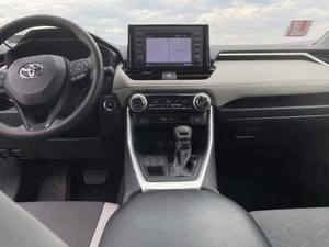 RAV 4 XLE SUV compact d'occasion 2022 - Product Image 2