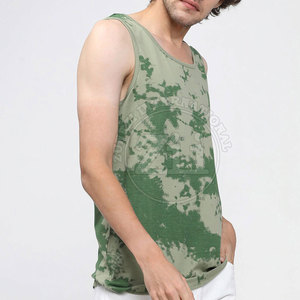 Camiseta sin mangas ligera con estampado tie-dye para hombre, de secado rápido, para uso en exteriores. - Product Image 4