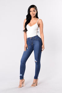 Jeans en denim personnalisés pour femmes, jeans en denim à taille haute, style streetwear, production OEM ODM - Product Image 5