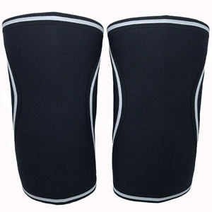 Genouillères de musculation pour les squats, assurant une stabilité ferme du genou lors des séances d'entraînement régulières. Haute qualité. - Product Image 4
