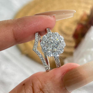 Anillo de Compromiso de Moissanita con Corte Redondo, Anillo de Plata de Ley Inspirado en Flores, Joyería de Boda Elegante y Brillante, Regalo - Product Image 1