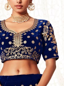 Ensemble Lehenga Choli en velours brodé à imprimé floral, ourlet évasé, réversible, bleu royal, robe de mariée coupe A-line avec dupatta en tulle rose - Product Image 2