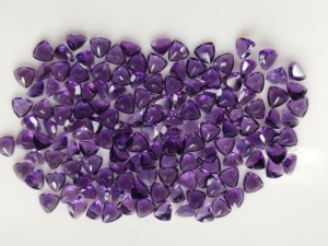 Ametista Africana Natural de 5MM con Corte Trillón, Gema Suelta de la Mejor Calidad para la Fabricación de Joyas - Product Image 5