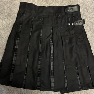 Men Scottish Black Cotton <b>Utility</b> <b>Kilt</b> with Detachable Cargo Pockets and Lace-Up Details Hybrid <b>Kilts</b> - Product Image 1