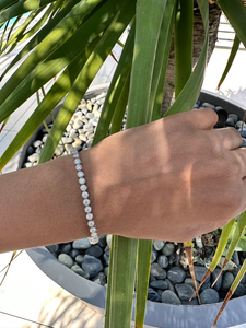 Pulsera de tenis para mujer chapada en rodio con diamantes de talla brillante redonda y engaste de bisel, estilo clásico, joyería de aleación - Product Image 3