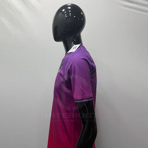 Camiseta de Fútbol Personalizada al por Mayor de Pakistán - Servicio OEM, Material Transpirable de Poliéster, Último Diseño, Impresión por Sublimación, Nombre Personalizado - Product Image 2