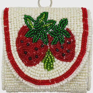 พวงกุญแจกระเป๋าปักลายเชอร์รี่สุดหรูหรา ประดับด้วยลูกปัด งานถักสไตล์การ์ตูน ทันสมัย ใช้กับกระเป๋าเป้สะพายหลัง ของตกแต่งแฟชั่น - Product Image 1