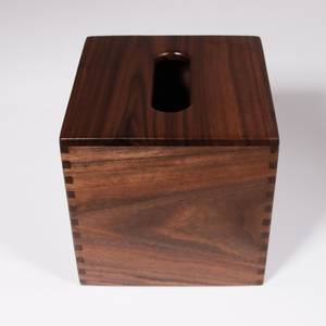 Caja de pañuelos de madera hecha a mano, diseño moderno, duradera, con base y resorte, soporte decorativo de almacenamiento. - Product Image 2