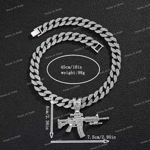 Colgante estilo rifle de moissanita en cadena cubana chapada en plata 925 con incrustaciones de circonitas para una joyería urbana audaz - Product Image 2